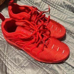 Nike Men's Red Trainers
